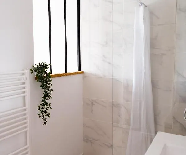 Calme & Confort Avec Parking Prive A Saumur